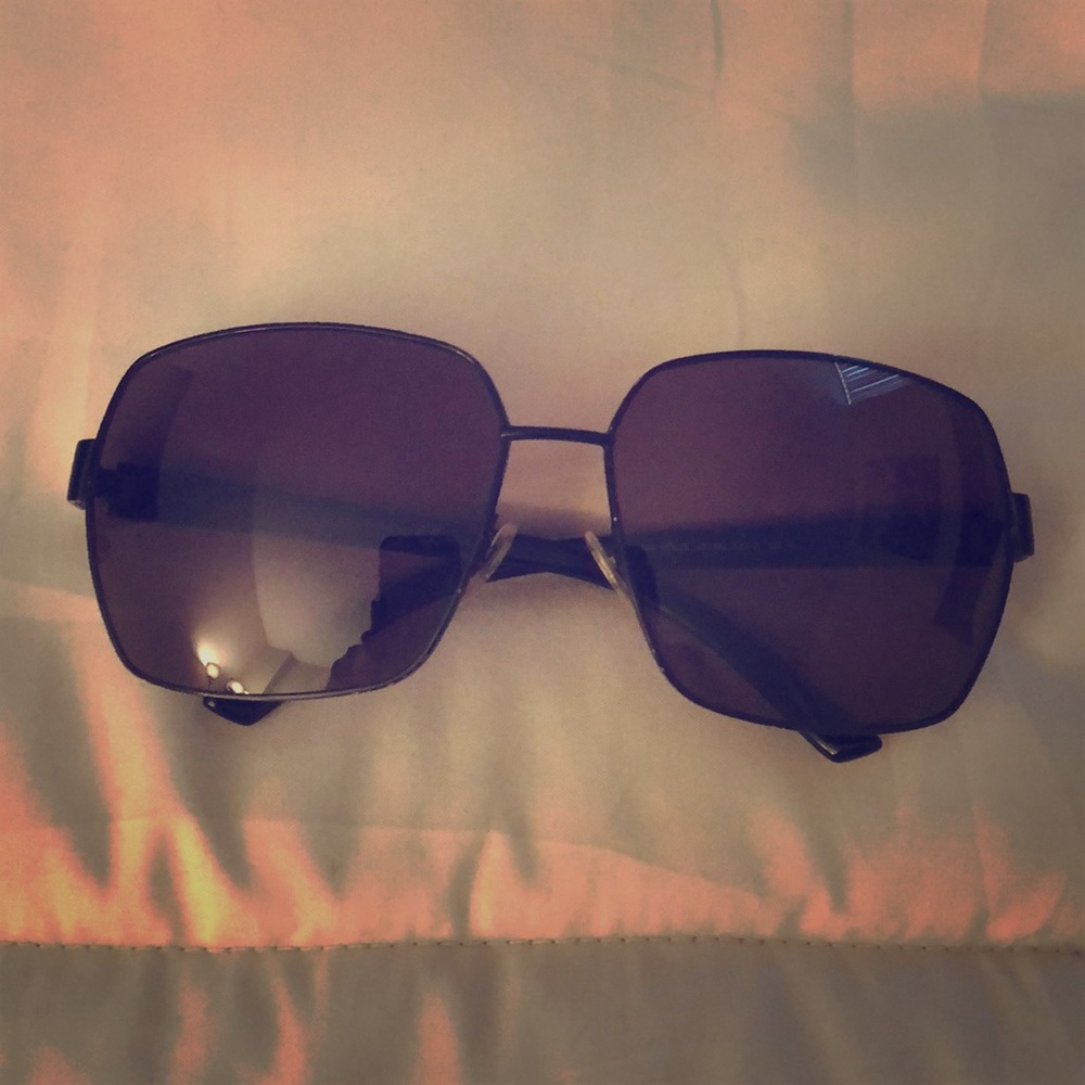 Gucci metal frame sunglasses